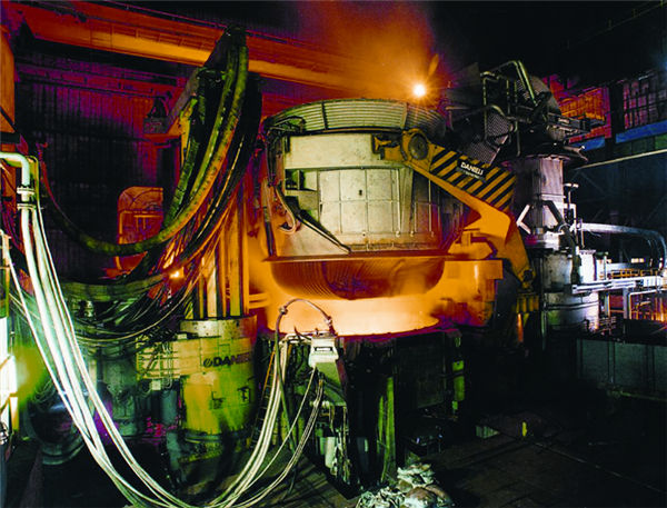 100吨电炉制作安装 南京钢铁集团有限公司