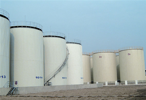 12000m³ Food Oil Tank Erection  Yizheng Yijiang Food and Oil Industry Co., Ltd.